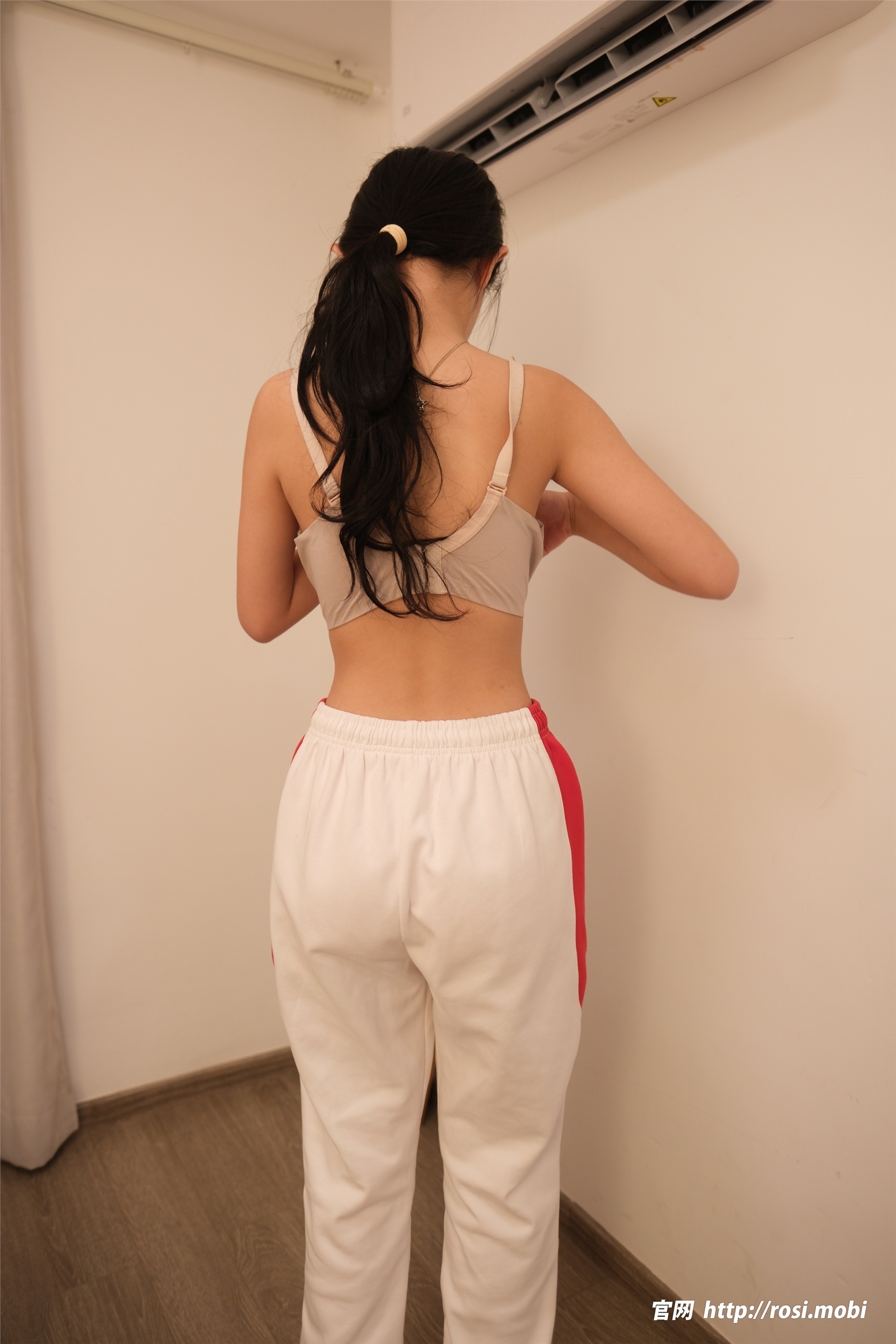 ROSI写真 2025.06.04 NO.4930